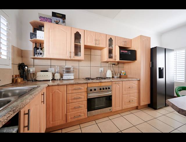 2 BEDROOM CLUSTER FOR SALE IN NOORDWYK